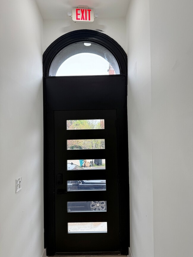 Photo - 1012 W Lanvale St Unit 2