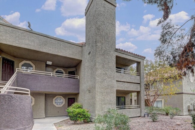 Building Photo - 5056 S Rainbow Blvd