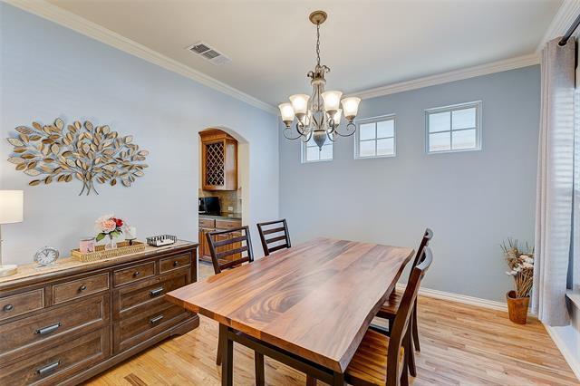 Photo - 9008 Hawley Dr