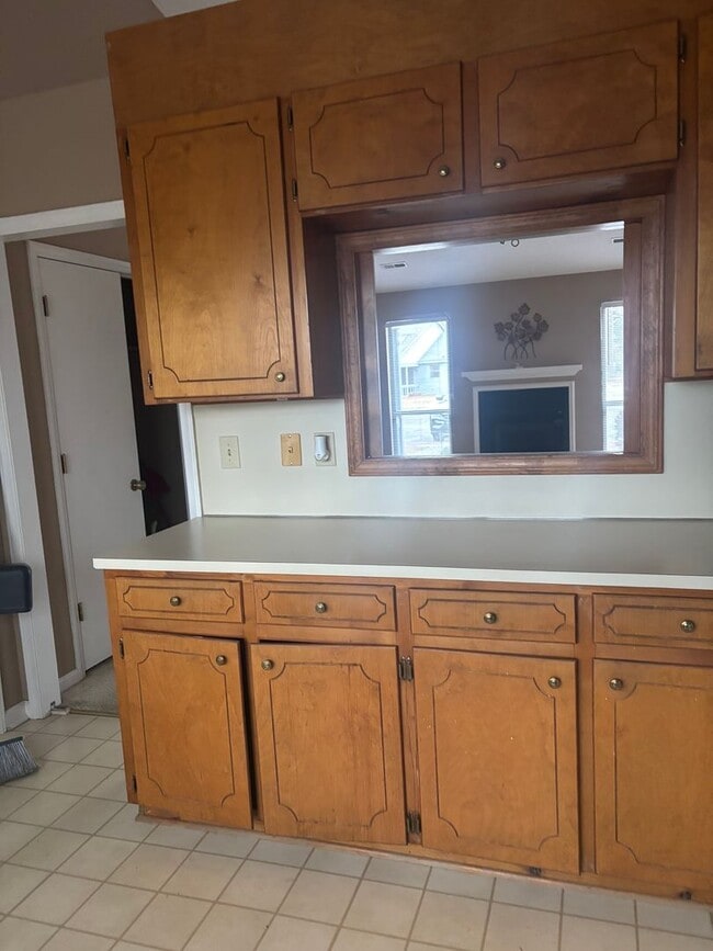 Photo - 744 Colony Pl