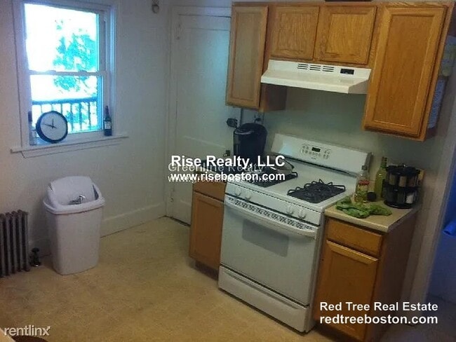 Photo - 32 Gerald Rd Unit 1