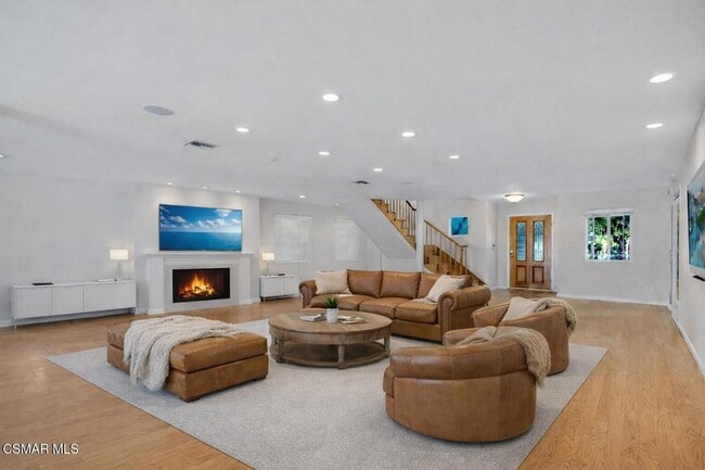 Photo - 4539 Mammoth Ave