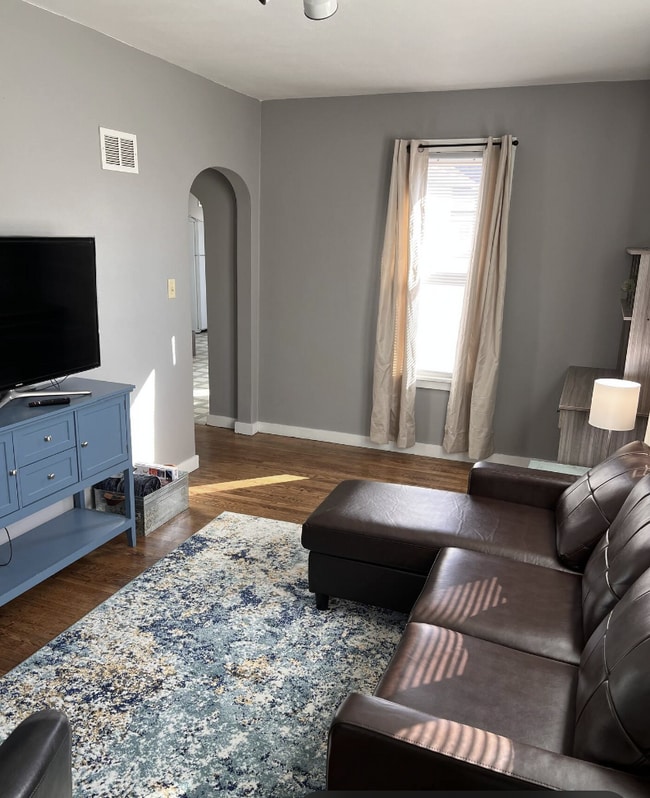 Photo - 111 N Black River St Unit Upper