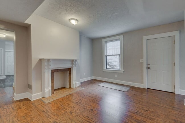 Photo - Elizabeth Street Unidad 434 Elizabeth Street-1