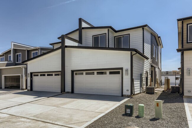 5315 E 63rd Pl