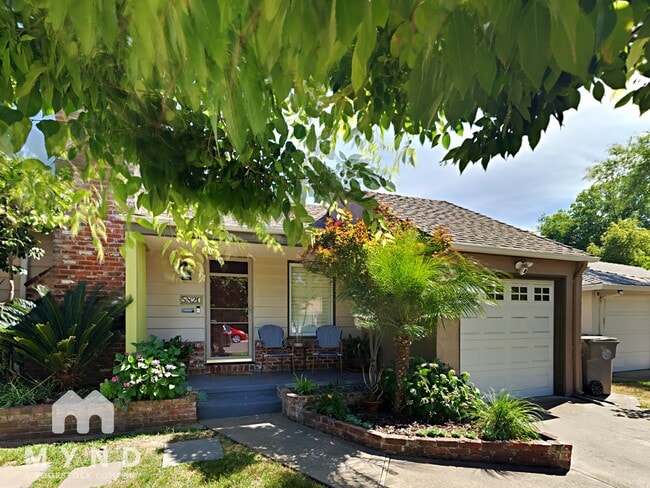 Building Photo - 5820 12th Ave Rental