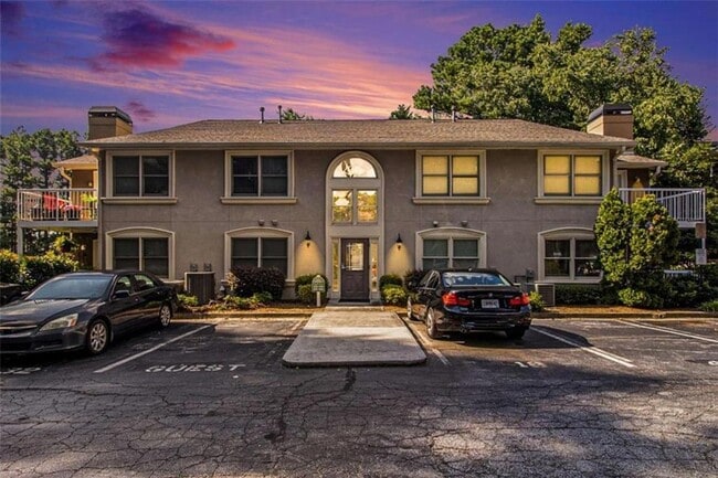 Building Photo - 1538 Chantilly Dr NE Unit 234 Rental