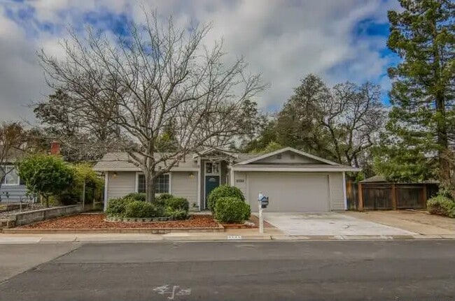 Building Photo - 8282 Hillgrove St