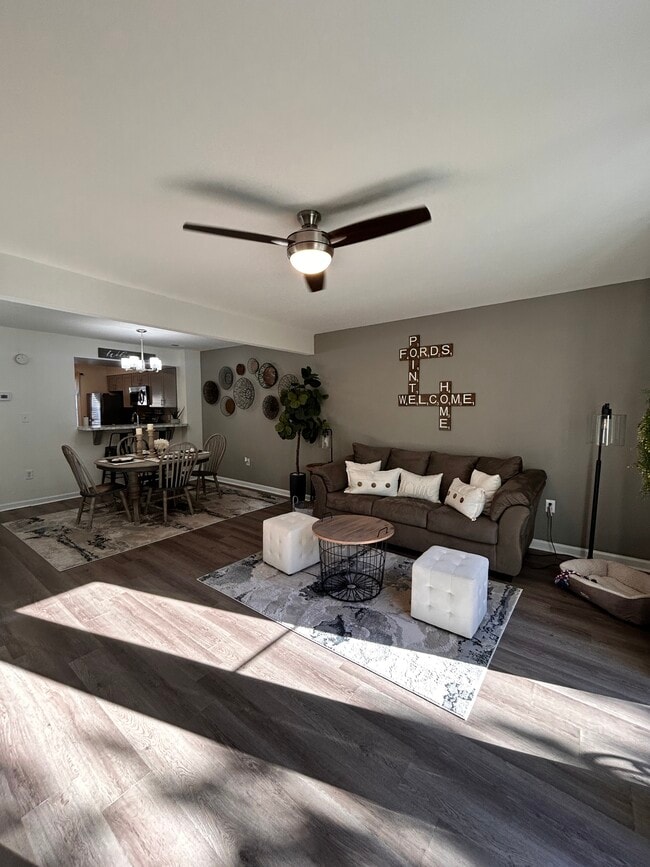 Photo - 1107 Fords Pointe Cir
