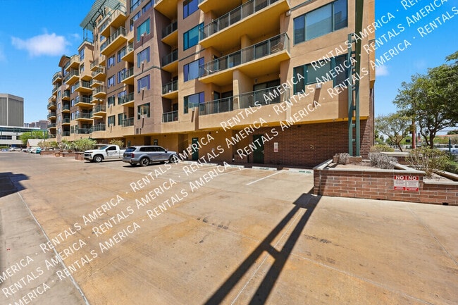 Photo - 2302 N Central Ave Unit 409