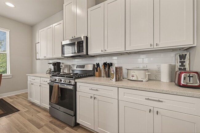 Photo - 6744 Del Rio St
