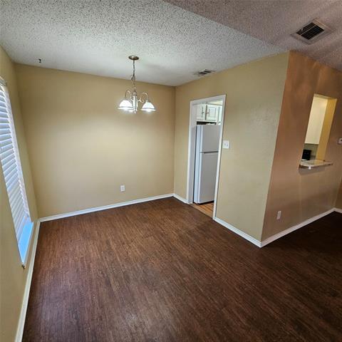 Photo - 1402 Darr St