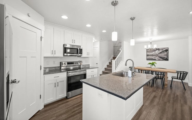 Photo - 3 Bedroom/2.5 Bathroom Townhouse in Lehi