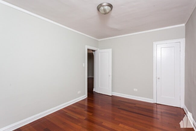 Photo - 544 W Surf St Unit E2