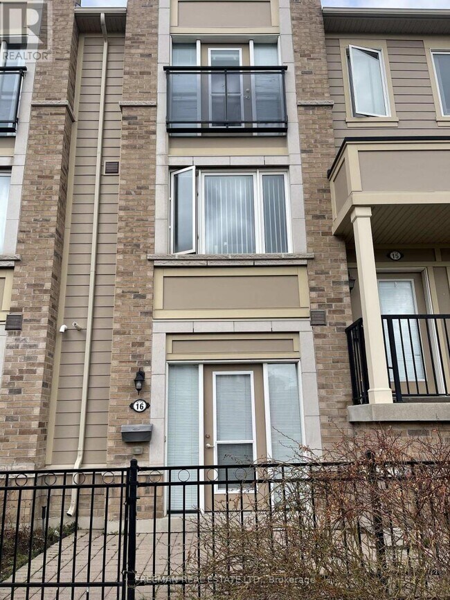 Photo - 3135 Boxford Cres