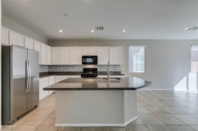 Photo - 1027 Huckburn Ave