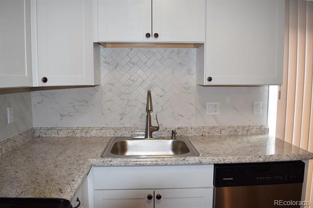 Photo - 2146 Broadway Ave