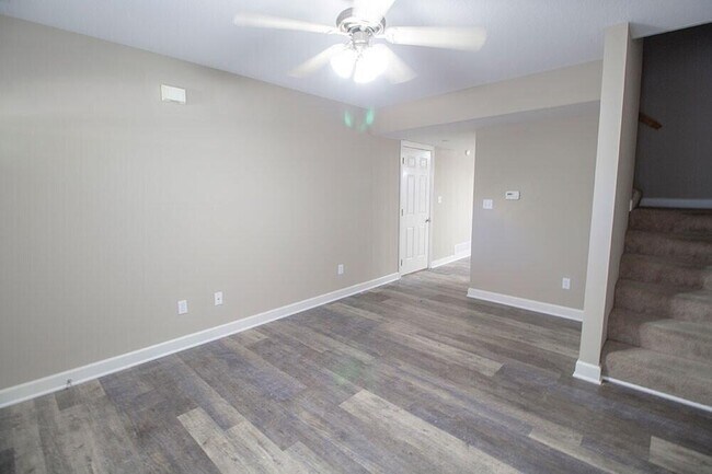 1311 Raleigh Dr