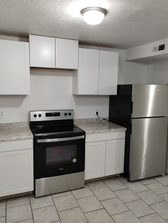 Photo - 3193 Meadowlark Dr Unidad Downstairs