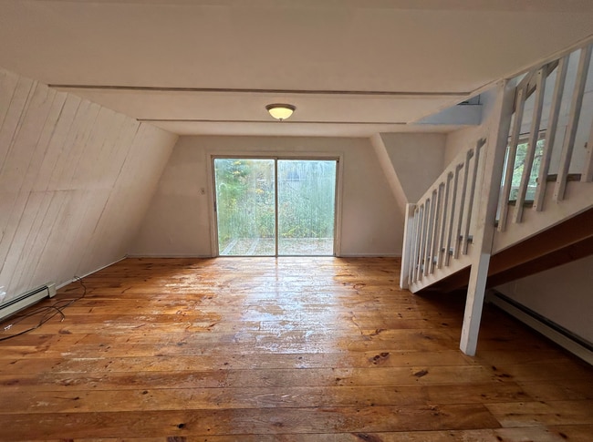 Photo - 38 Old Henniker Rd