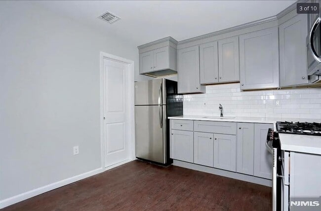 Photo - 471 Harrison Ave Unit 3A