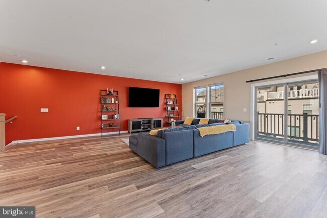 Photo - 304 Petite Sirah Terrace SE