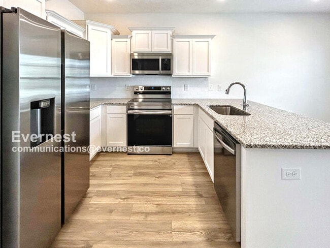 Photo - 227 Ansley Wy