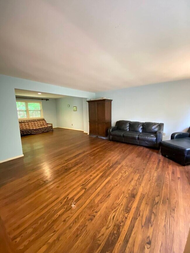 Photo - 1309 Centennial Rd