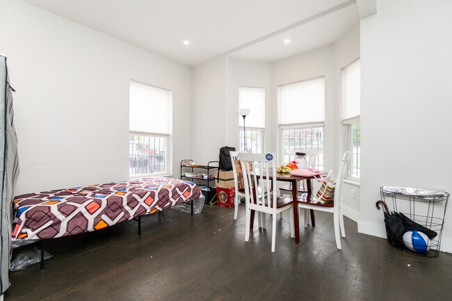 Photo - 78 Forest St