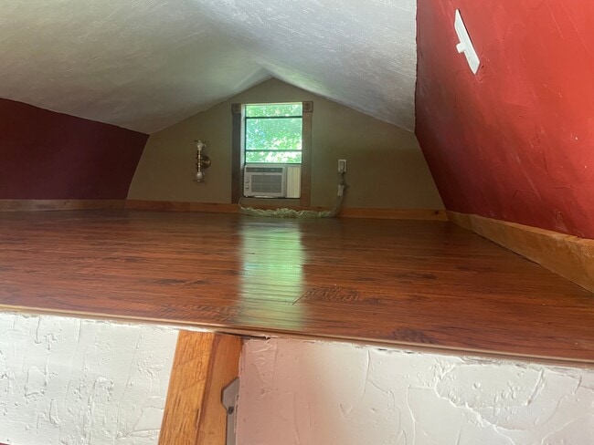Photo - 1404 Sunny Glen St