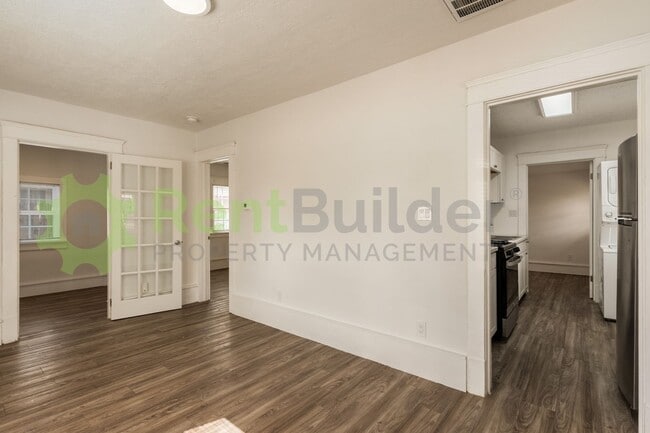 Photo - PERFECT HOME FOR STUDENTS OR PROFESSORS IN...