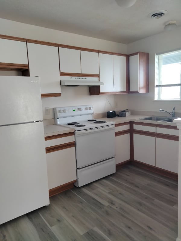 Photo - 347 Lenore St Unit 3