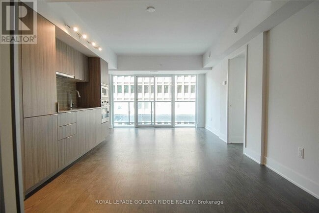 Photo - 955 Bay St. Unité 1008