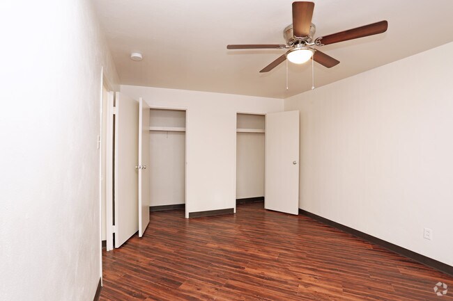 1BR - Bedroom