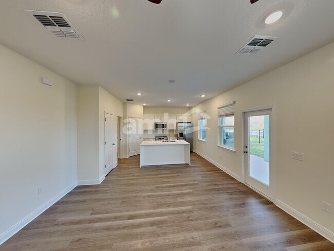 Photo - 5976 Sycamore Pl St