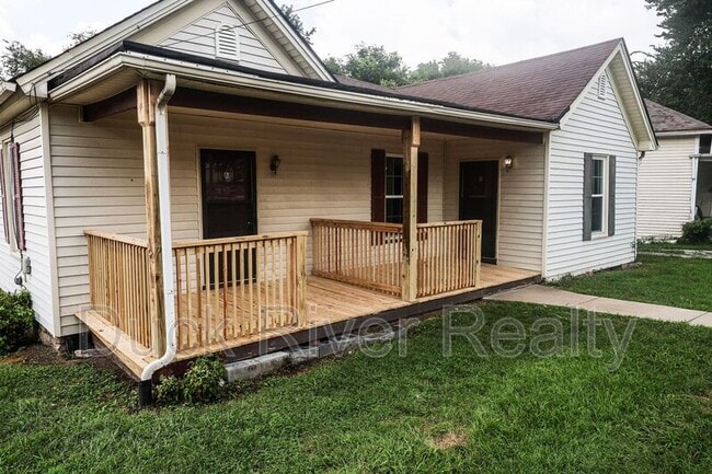 Building Photo - 1409 Highland Ave