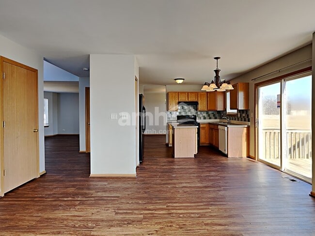 Photo - 1035 Stephen Ct