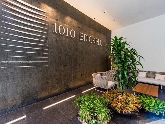 Photo - 1010 Brickell Ave Unit 3701