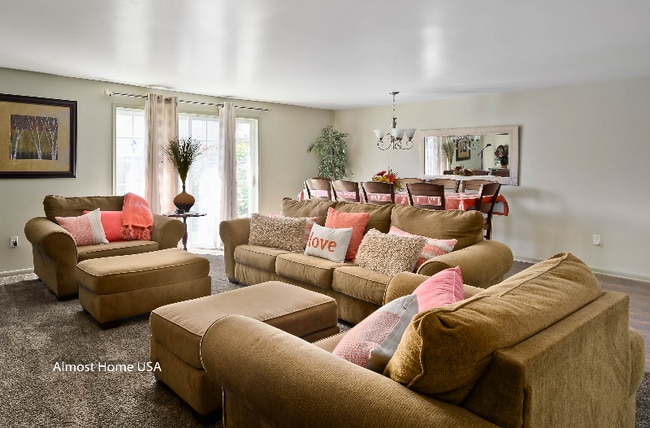 Photo - 1250 E 3545 S