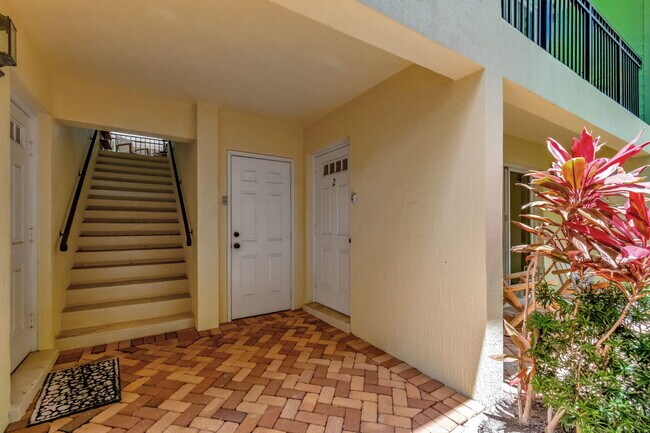 Photo - 49 SE 7th Ave Unit 2