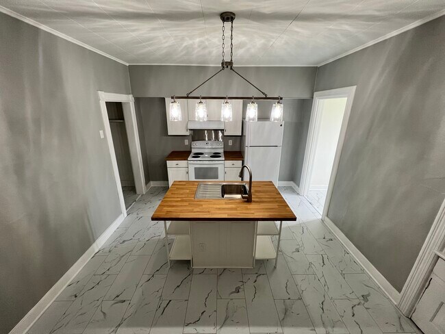 Cocina - 315 E 18th Ave