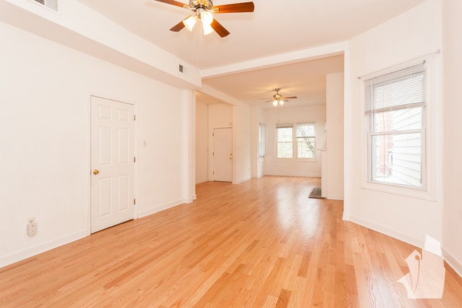 Building Photo - 2638 Wilton N Ave Unit 1