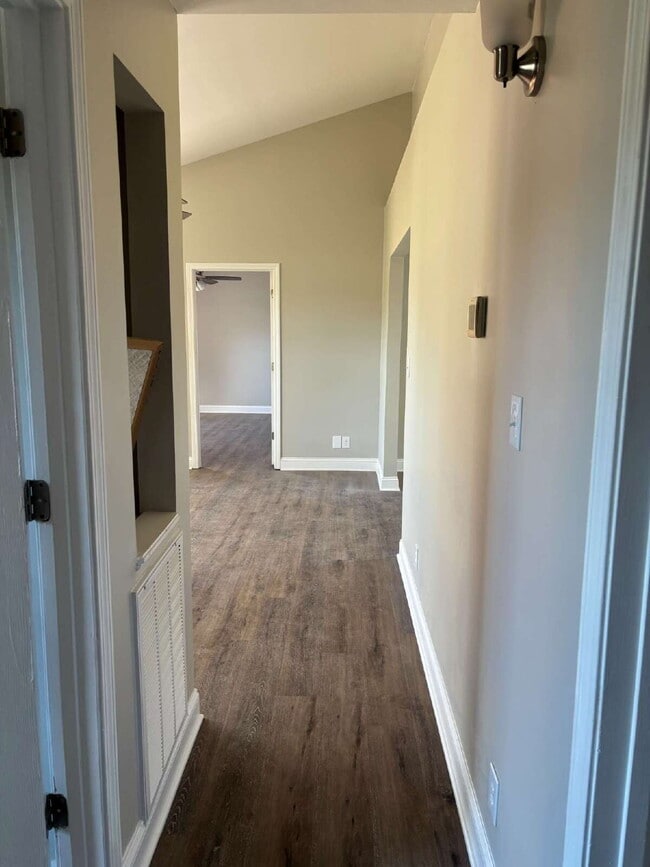 Photo - 3409 Dailey Rd