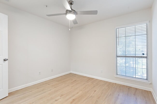 Garrett Gardens Apartments