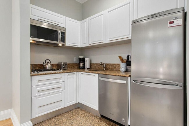 24 E 38th St Unit SI ID1372019P