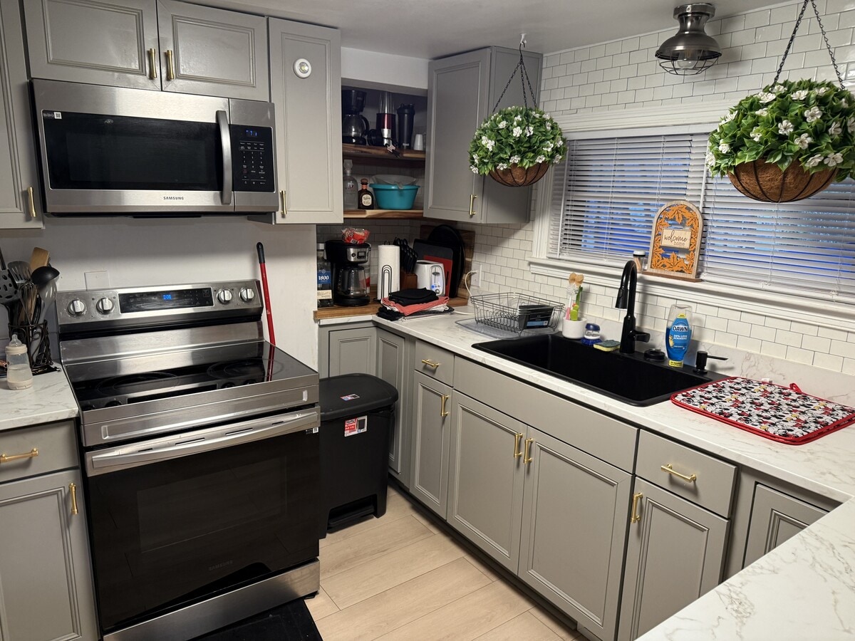 Photo - 628 Isler St