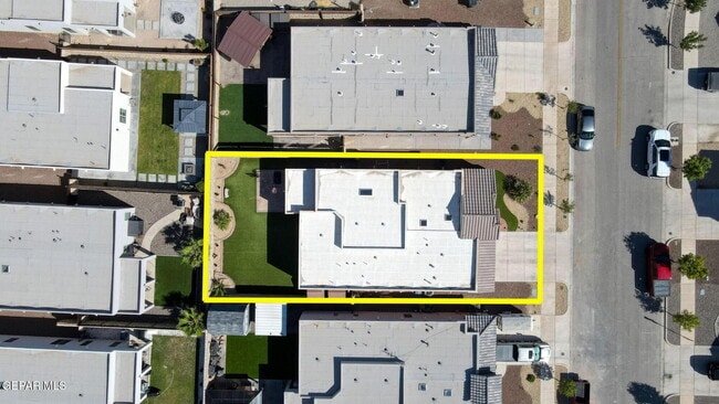 Photo - 1149 Stoke St