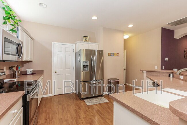 Photo - 10 Raymond Rd