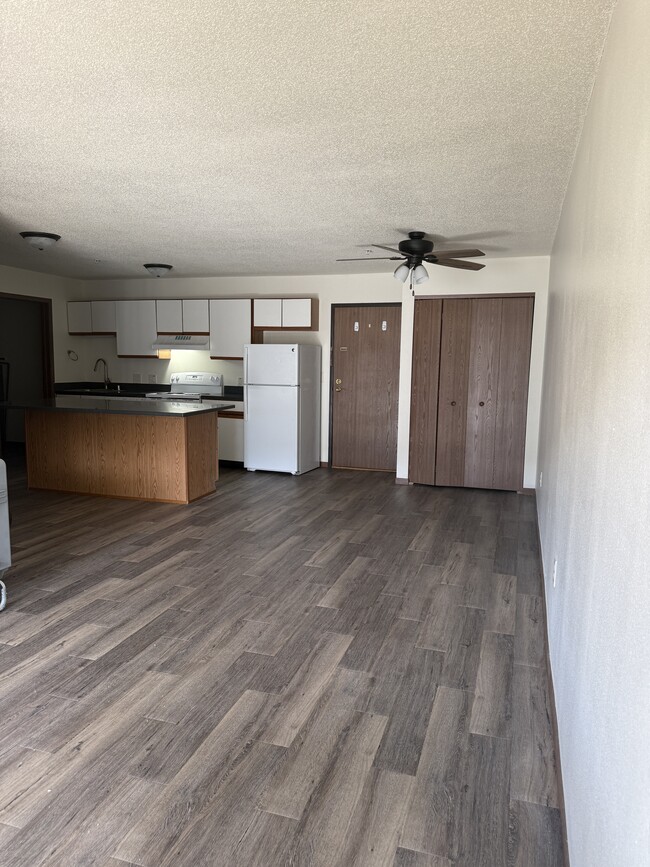 Photo - Fox Run Apartments