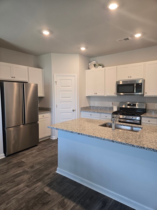 Photo - 175 Saltgrass Way